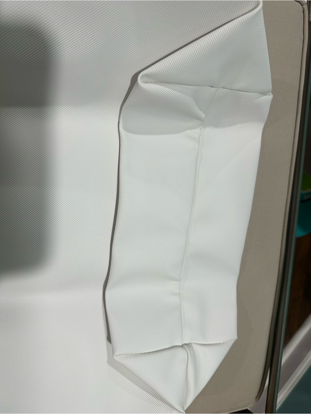 Lacoste White Tote with Green Crocodile Logo - Picture 8 of 12